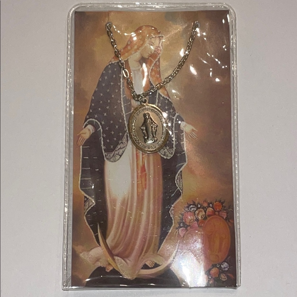 Silver Tone Pope John Paul’s Prayer to Our Lady Religious Pendant Necklace - Picture 3 of 6